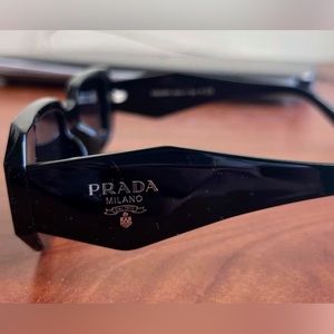 PRADA SUNGLASSES 🕶️ 😎
